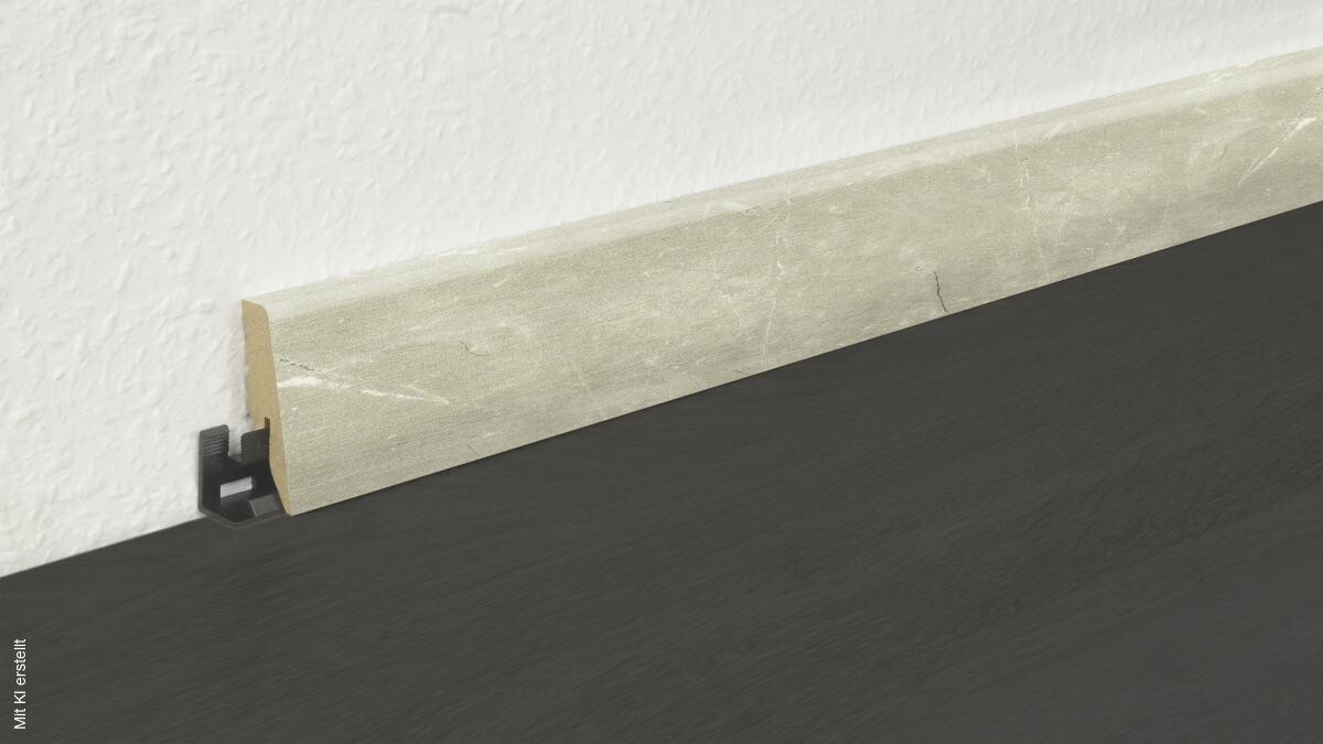 Sockelleiste L/B/H: ca. 250x1,8x5,8 cm pro Stück