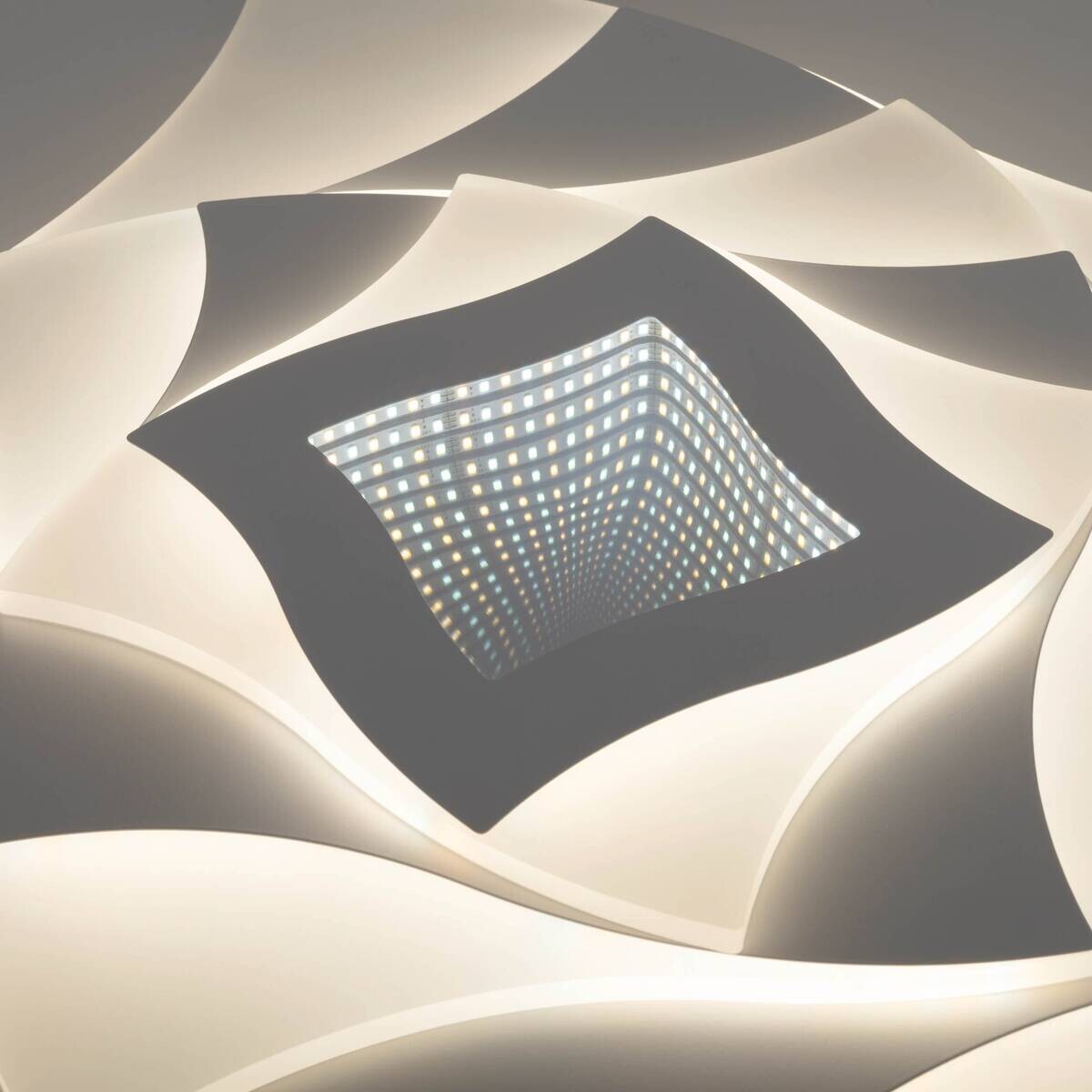 Näve Leuchten Deckenleuchte 1408477 Metall Kunststoff B/H/T: ca. 48x6x48 cm null 5 Brennstellen