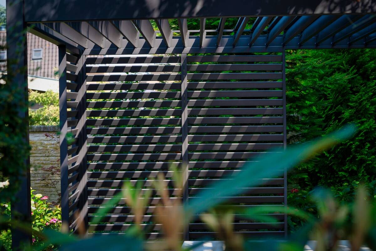 Mirador Lamellen-Seitenteil für Pergola Classic und Deluxe anthrazit Aluminium B/H/L: ca. 123x236,1x6 cm