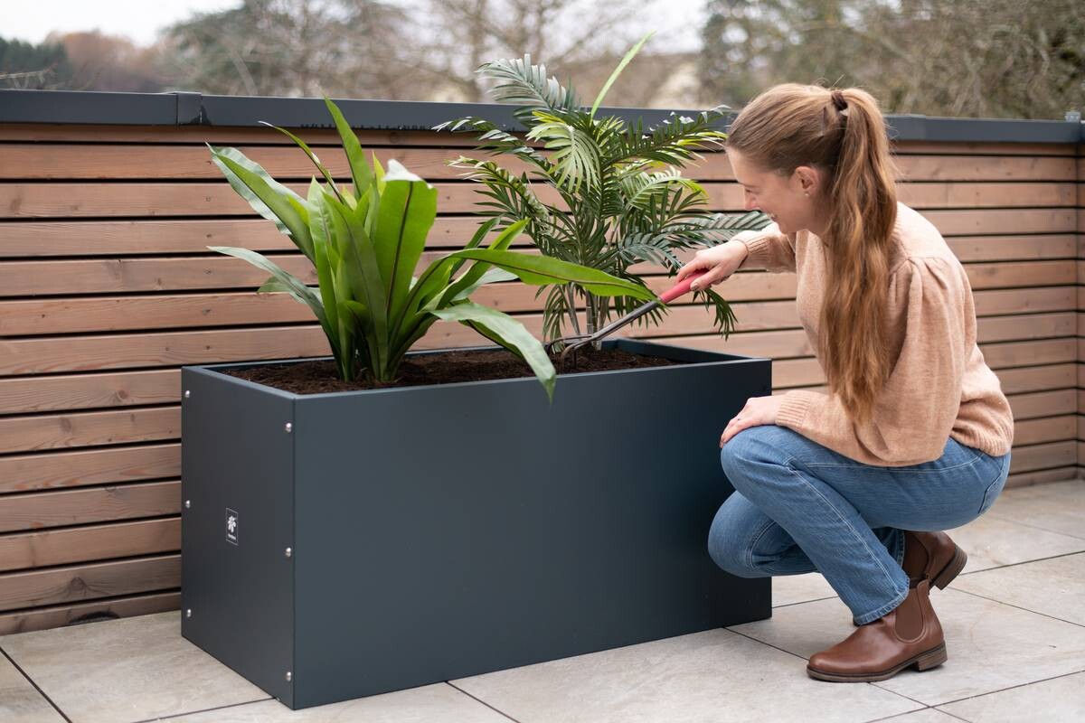Herstera Garden Pflanzkasten anthrazit Stahl B/H/T: ca. 150x50x50 cm