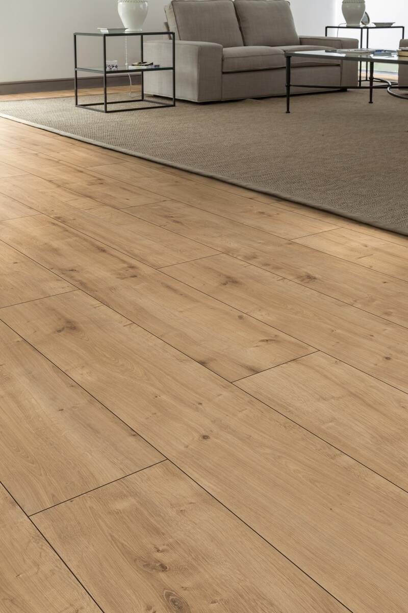 Laminatboden Chalet Eiche ca. 2,382qm im Paket B/L: ca. 24,6x138,3 cm pro Paket