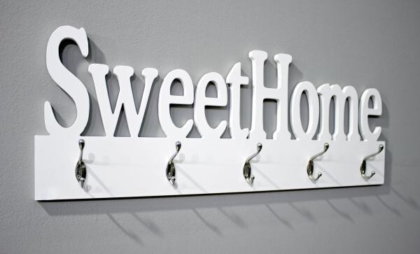 Wandgarderobe weiß lackiert B/H/T: ca. 74x28x7 cm