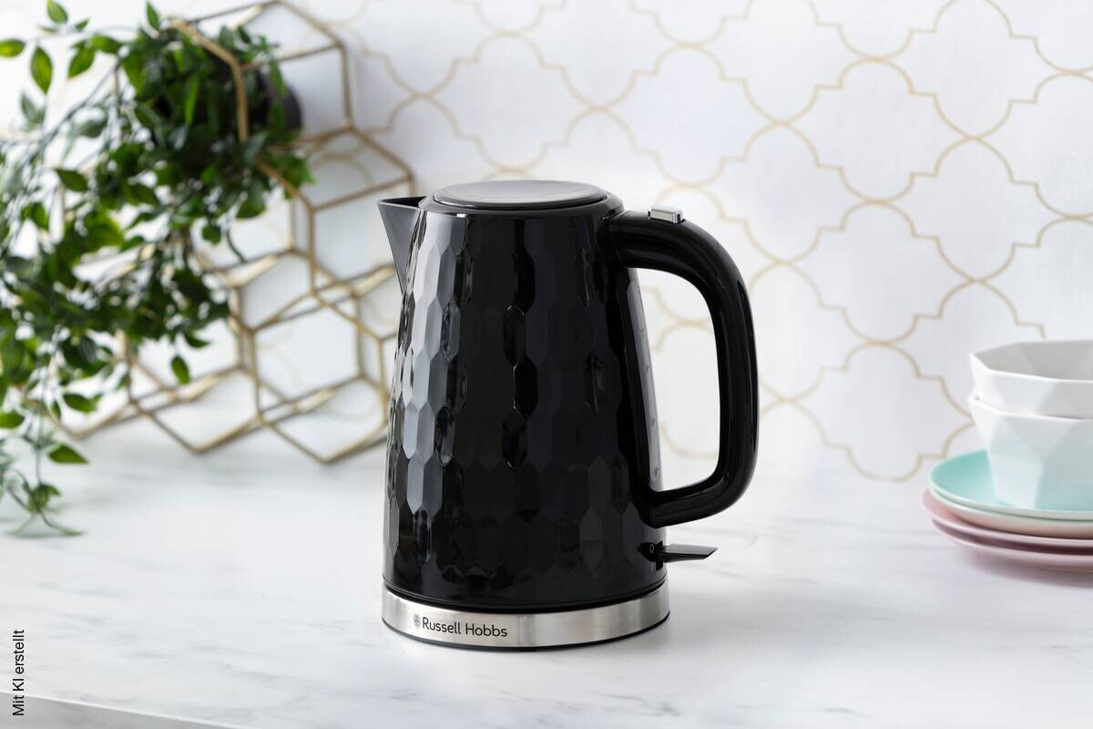 Russell Hobbs Wasserkocher 26051-70 schwarz Kunststoff B/H/L: ca. 16,5x24,5x21,5 cm ca. 1,7 l