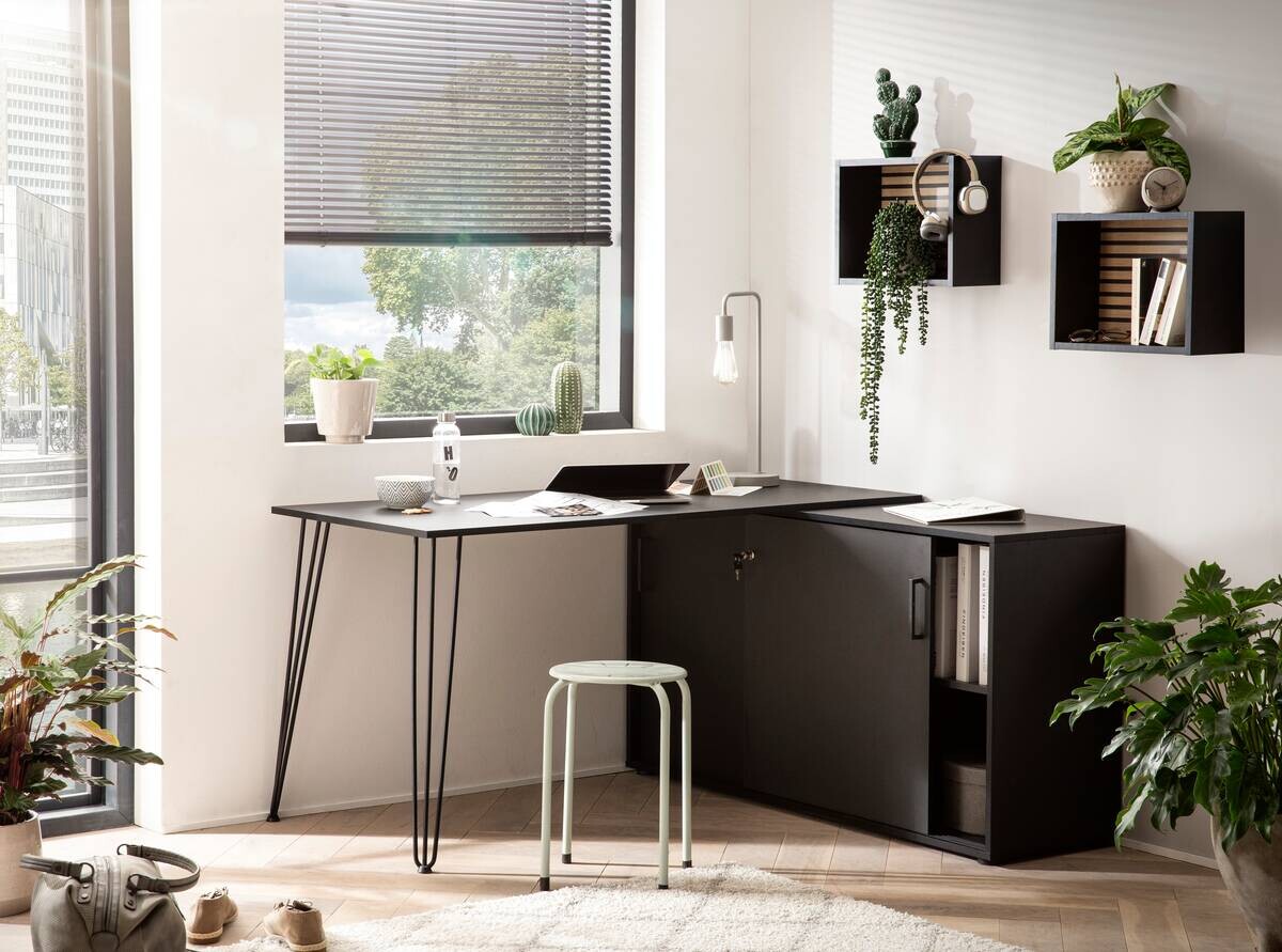 Eckschreibtisch Ekko schwarz matt B/H/T: ca. 129,5x73,8x145 cm