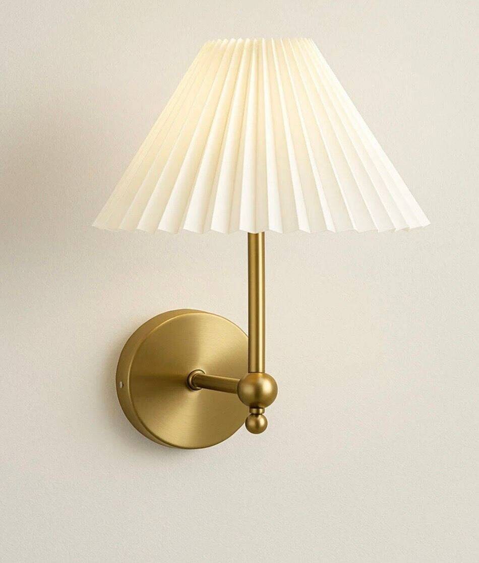 Wandleuchte gold creme PVC Metall B/H/L/D: ca. 22x28x22x22 cm E27 1 Brennstellen