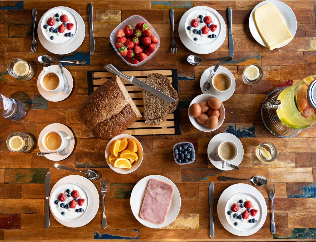 alpina Frühstücksservice 16tg. weiß Steingut