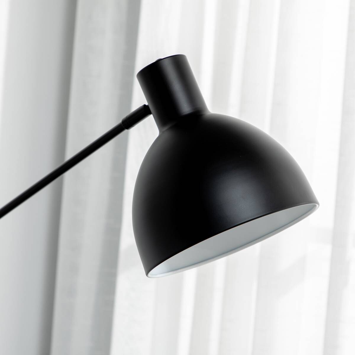 HOMCOM Stehlampe schwarz Stahl B/H/T: ca. 30x131x30 cm