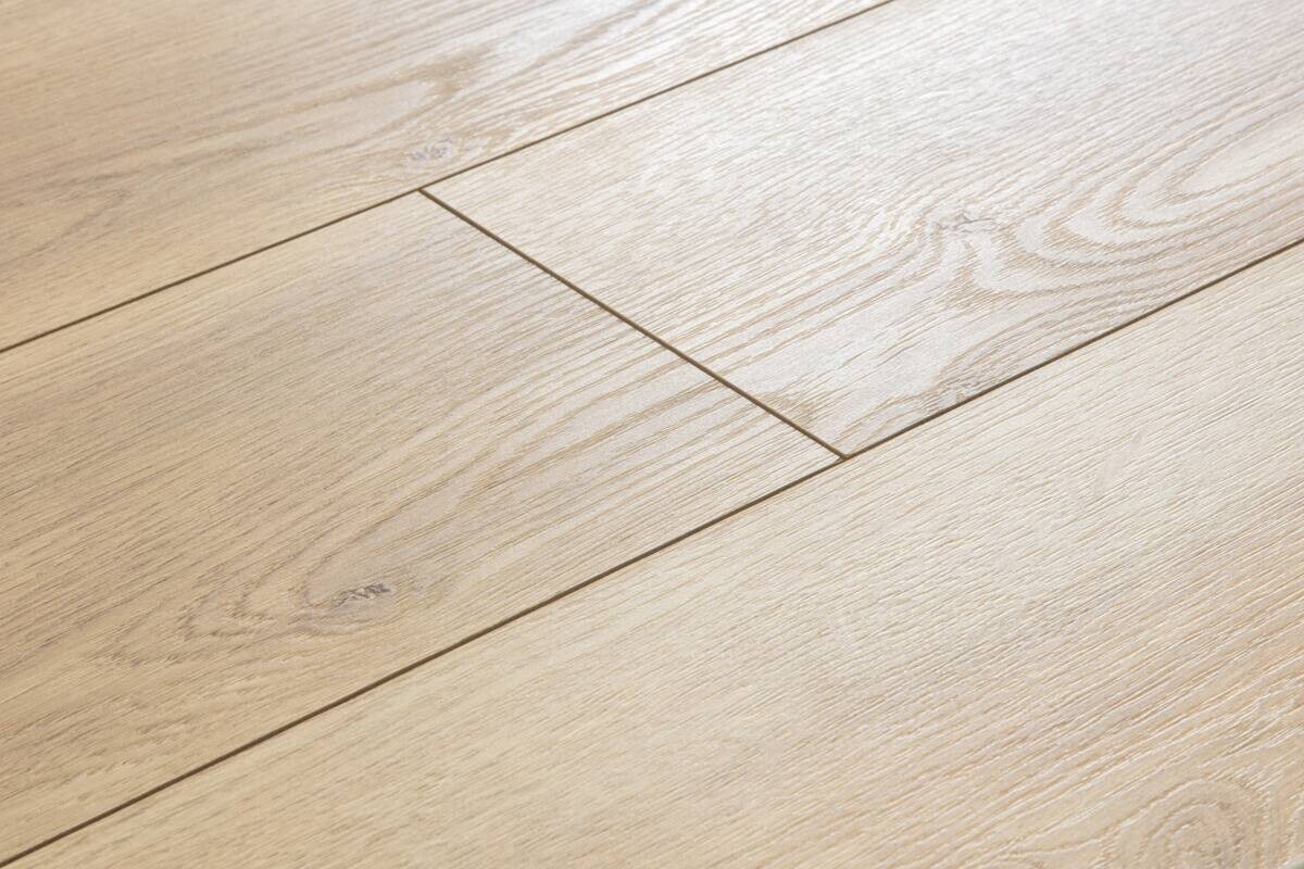 Laminatboden Cordoba ca. 2,382qm im Paket B/L: ca. 24,6x138,3 cm pro Paket