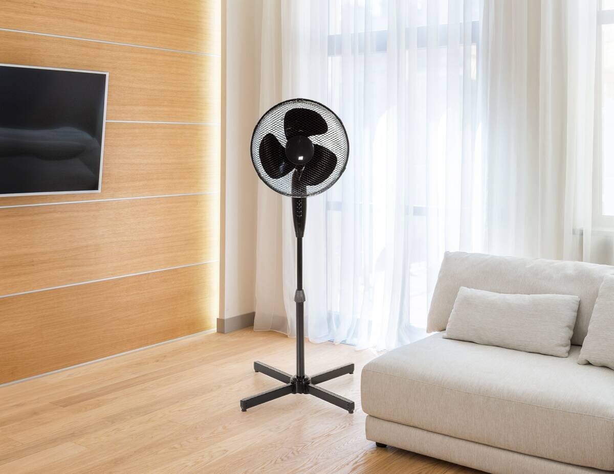Ventilator 3363044 schwarz Kunststoff Metall B/H/L: ca. 58x116x58 cm