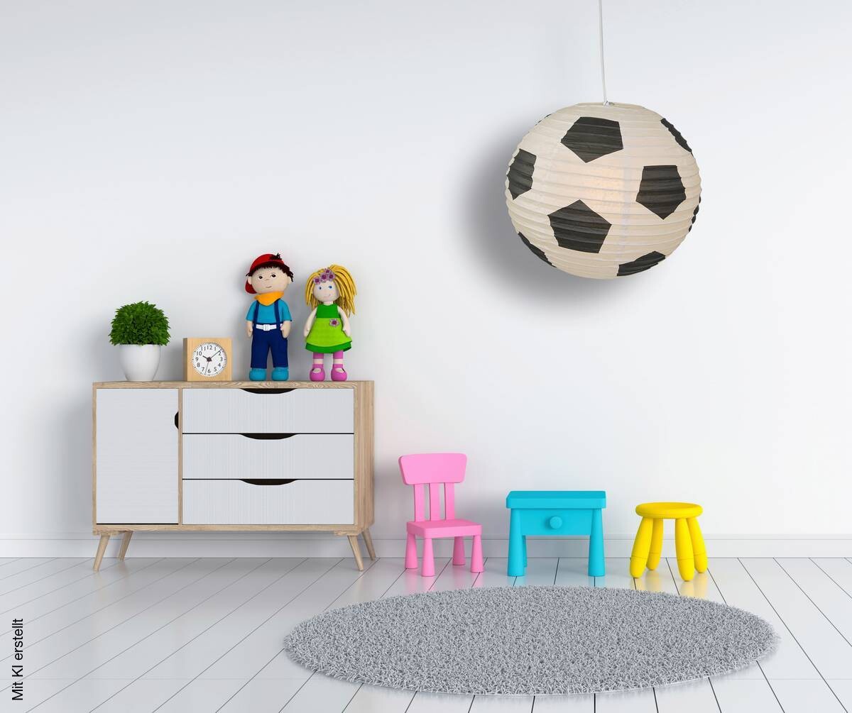 Niermann Pendelleuchte Fußball weiß schwarz Papier D: ca. 40 cm