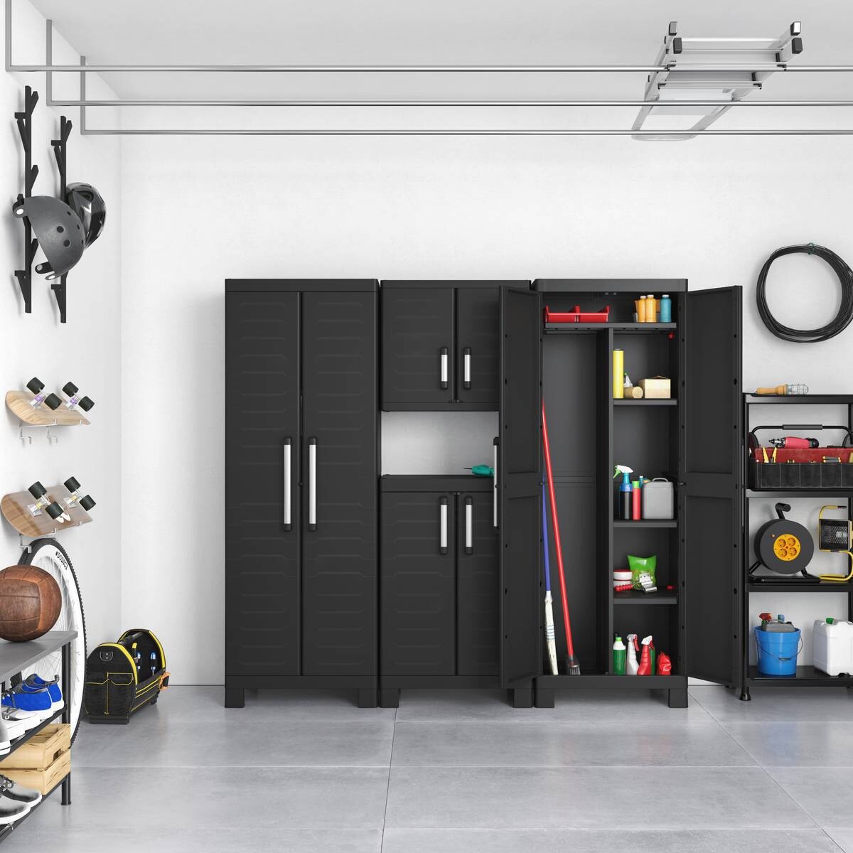 Keter Kunststoffschrank Detroit schwarz Kunststoff B/H/T: ca. 65x182x45 cm