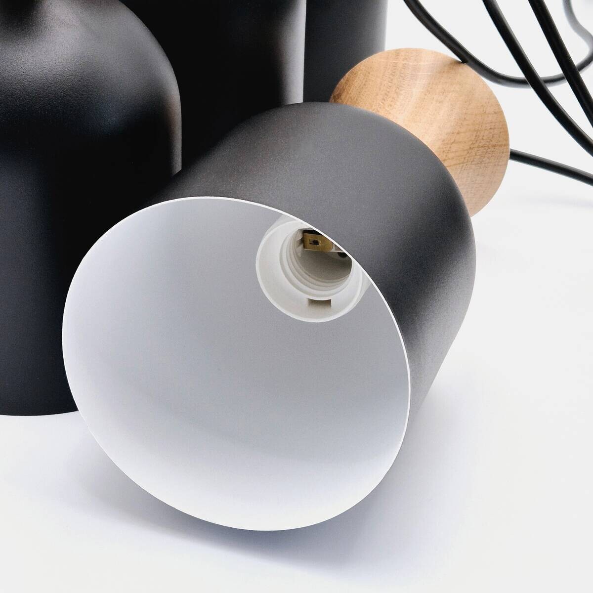 Lamkur Hängeleuchte Eiche schwarz Stahl Holz B/H/L: ca. 11x84x57 cm E27 4 Brennstellen