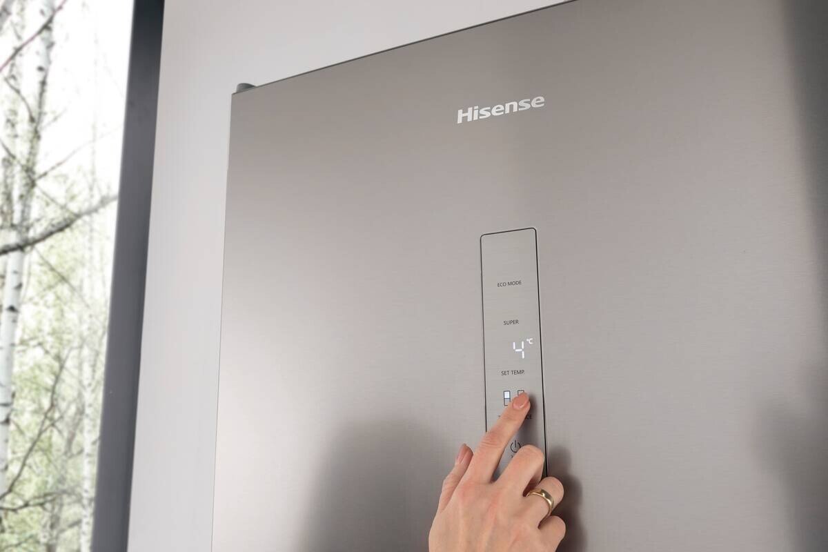 Hisense Kühl-/Gefrierkombination RM469N4ACD Silbergrau