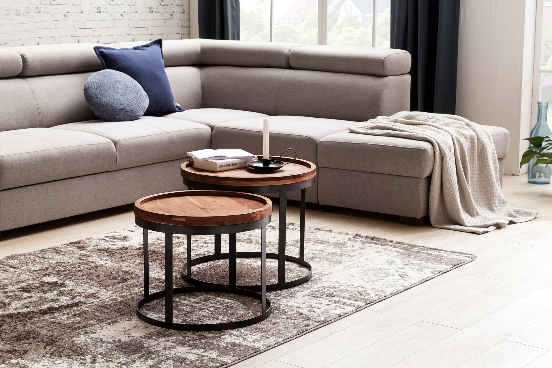 Beistelltisch natur schwarz Akazie Metall