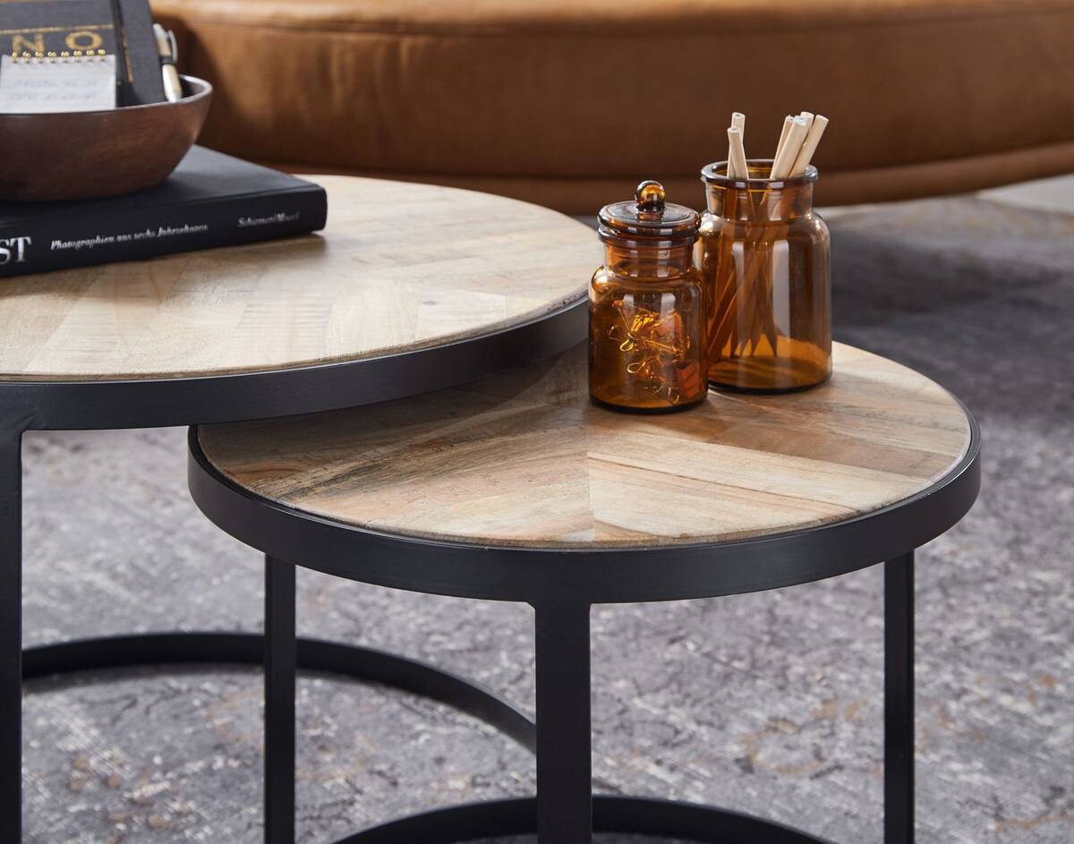 Beistelltisch 2er-Set. natur natur schwarz pulverbeschichtet Akazie MDF Eisen