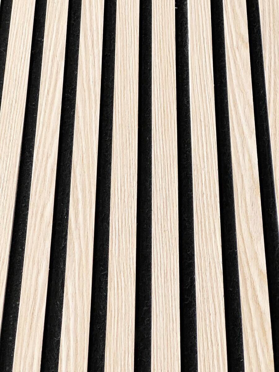 Wand- und Akustikpaneel Eiche L/B/H: ca. 244x60x1 cm pro Stück
