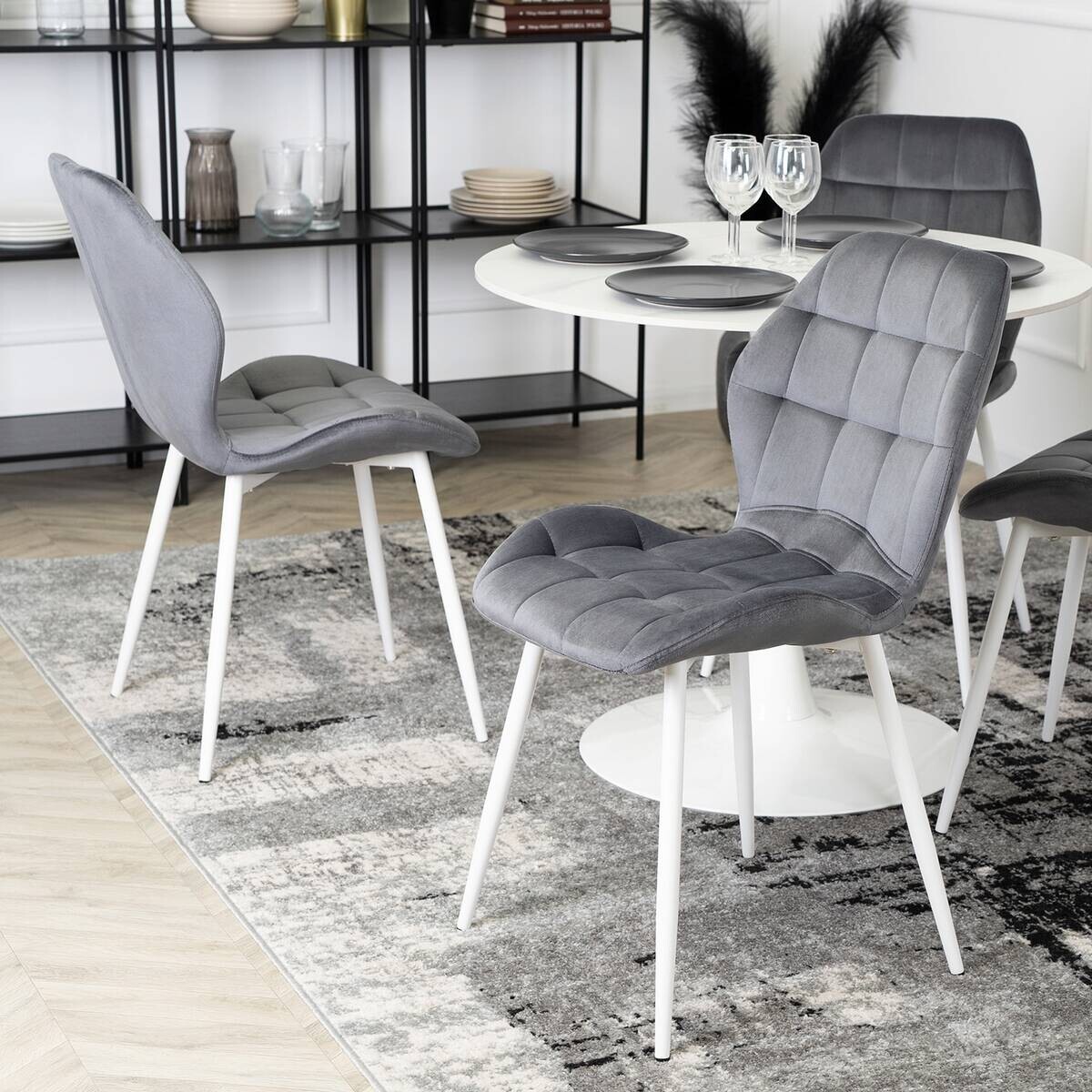 Stuhl LUCKY grau Velourstoff B/H/T: ca. 47x86x58 cm