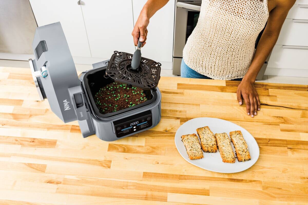 Ninja Heißluftfritteuse ON400EU grau Kunststoff B/H/L: ca. 33x31x35 cm ca. 5,7 l