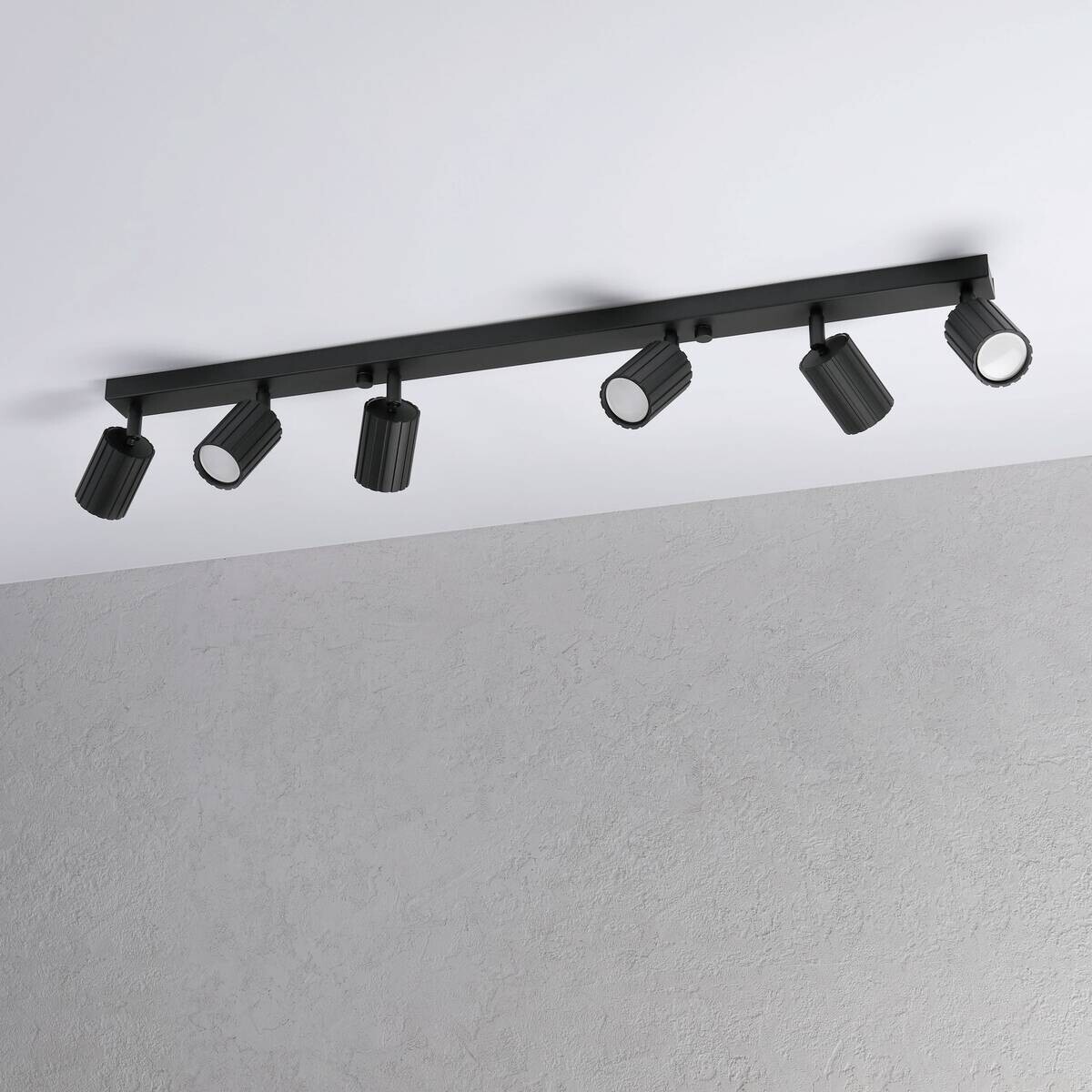 Lamkur Strahler Prisma schwarz Stahl B/H/L: ca. 6,5x16,5x117 cm 6 Brennstellen