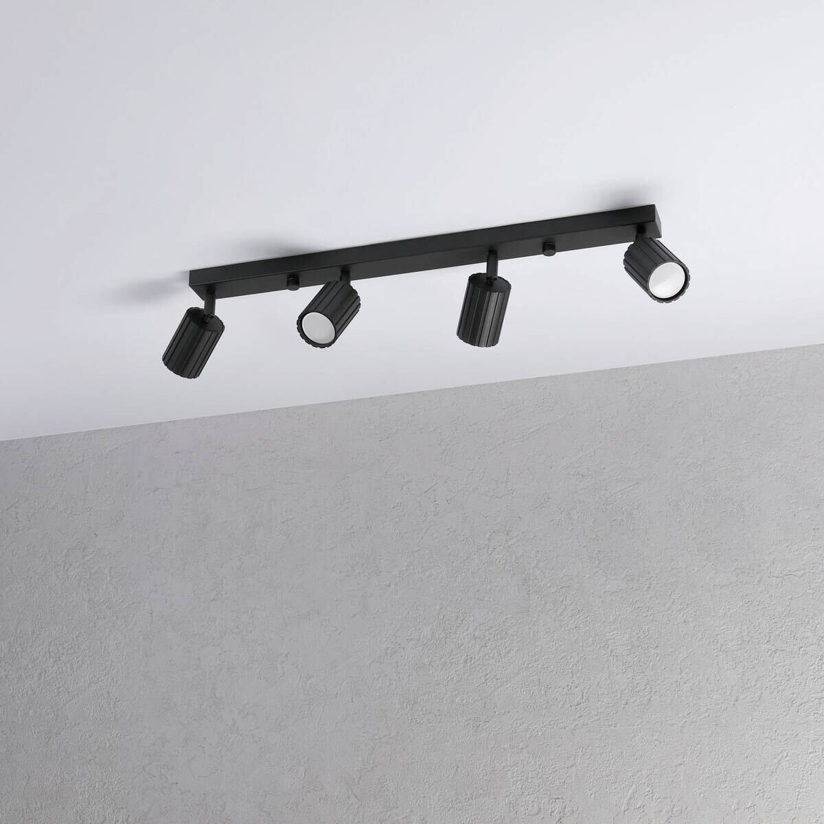 Lamkur Strahler Prisma schwarz Stahl B/H/L: ca. 6,5x16,5x81 cm 4 Brennstellen