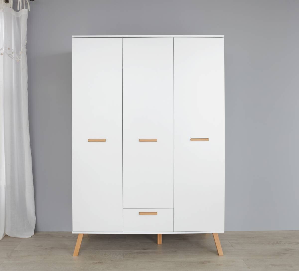 Kleiderschrank Mats weiß B/H/T: ca. 130x190x60 cm