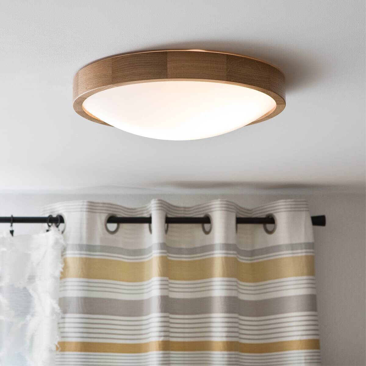 Lamkur Deckenleuchte Anello Eiche Glas Holz H/L: ca. 8x37 cm E27 2 Brennstellen