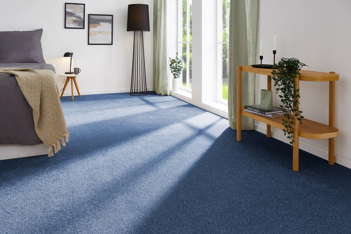 Teppichboden Sara dunkelblau B/L: ca. 200x400 cm pro Stück