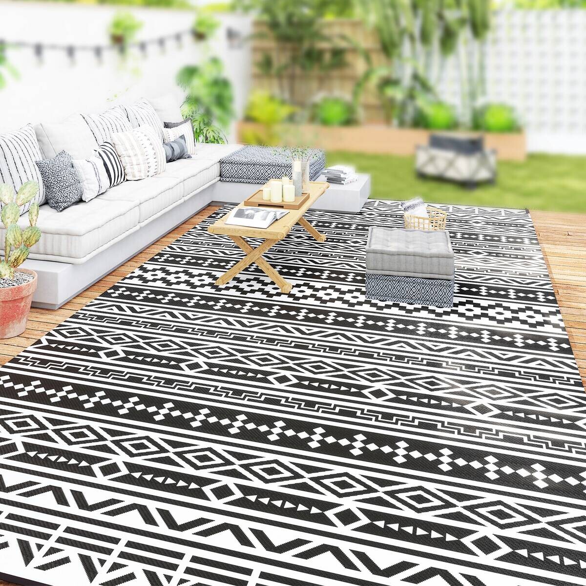 Outsunny Outdoor-Teppich schwarz B/H/L: ca. 274x0,3x548 cm