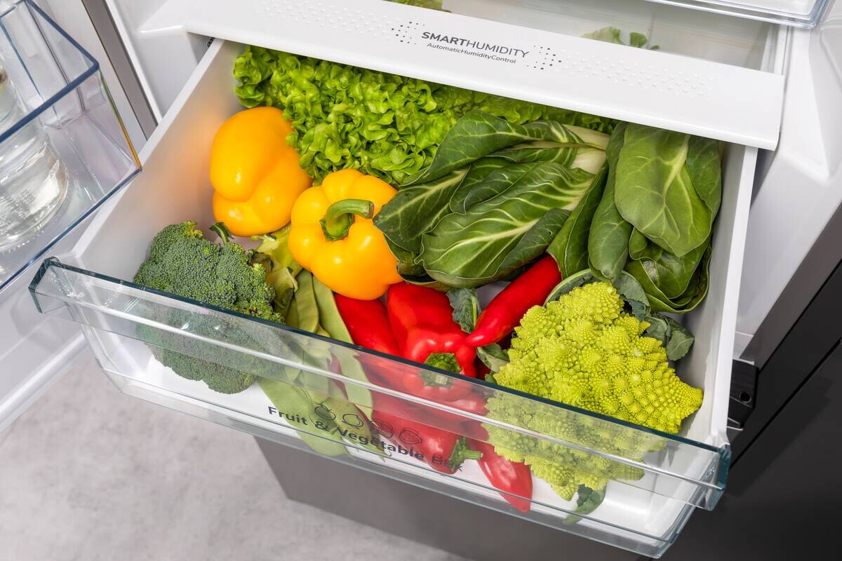 Hisense Kühl-/Gefrierkombination RM469N4ACD Silbergrau