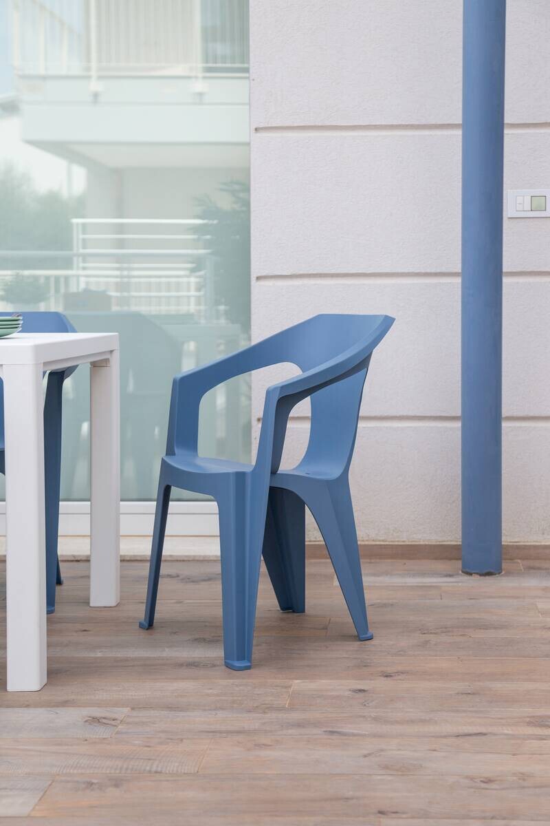 Toomax Stapelstuhl Marina rauchblau Kunststoff B/H/L: ca. 55x83x59 cm