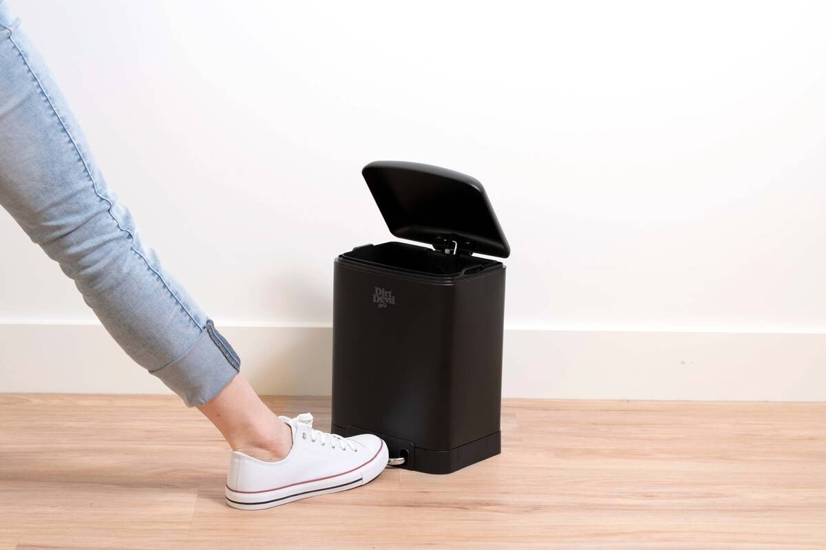 Dirt Devil Treteimer schwarz Edelstahl B/H/T: ca. 23x32,5x22,5 cm