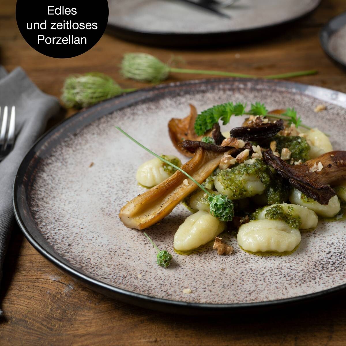 Moritz & Moritz Essteller flach beige Porzellan D: ca. 27 cm