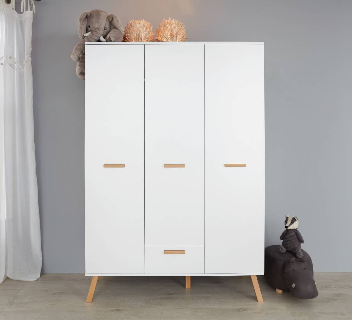 Kleiderschrank Mats weiß B/H/T: ca. 130x190x60 cm