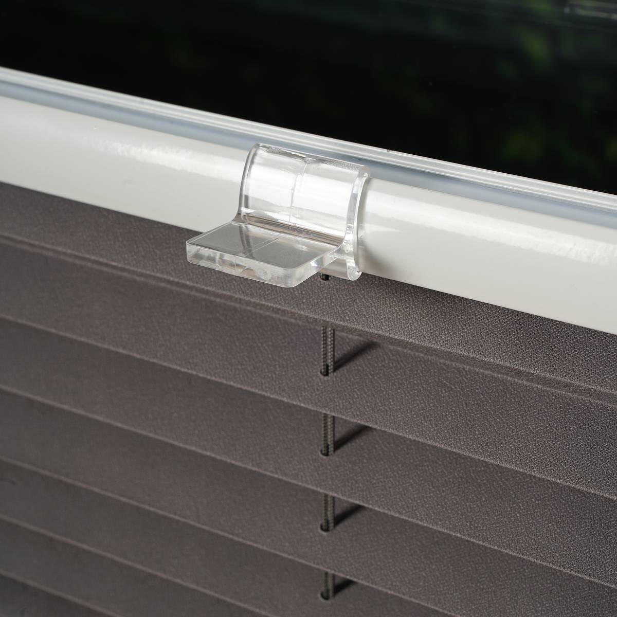 Hochwertiges Klemmplissee hellgrau B/L: ca. 70x210 cm