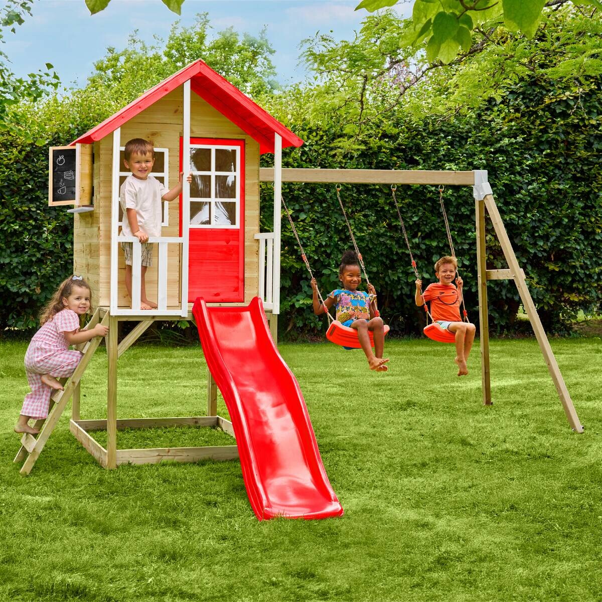 Zwerkules Spielhaus Lolla grau B/H/L: ca. 370x224x352 cm