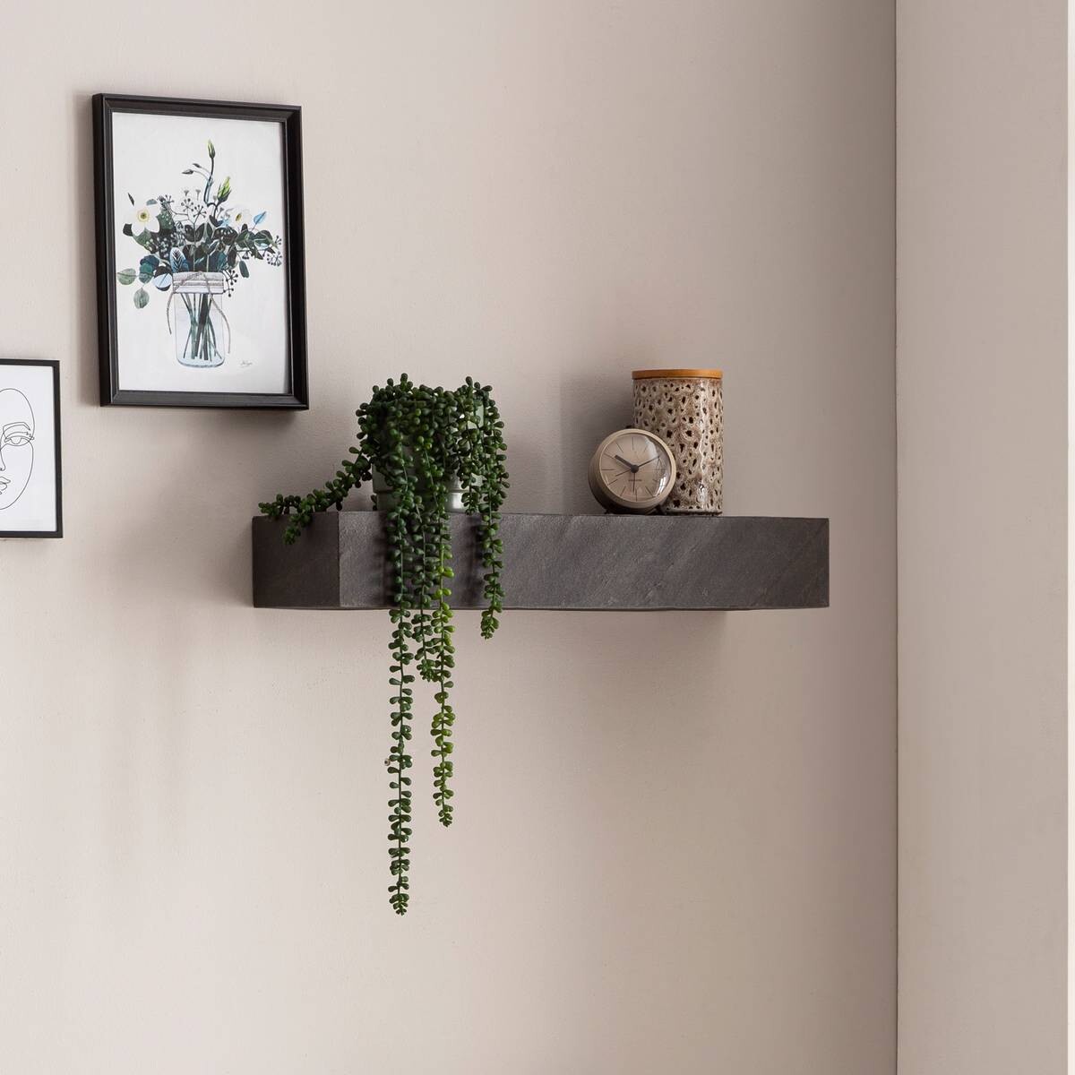 Wandregal grau B/H/T: ca. 60x10x20 cm