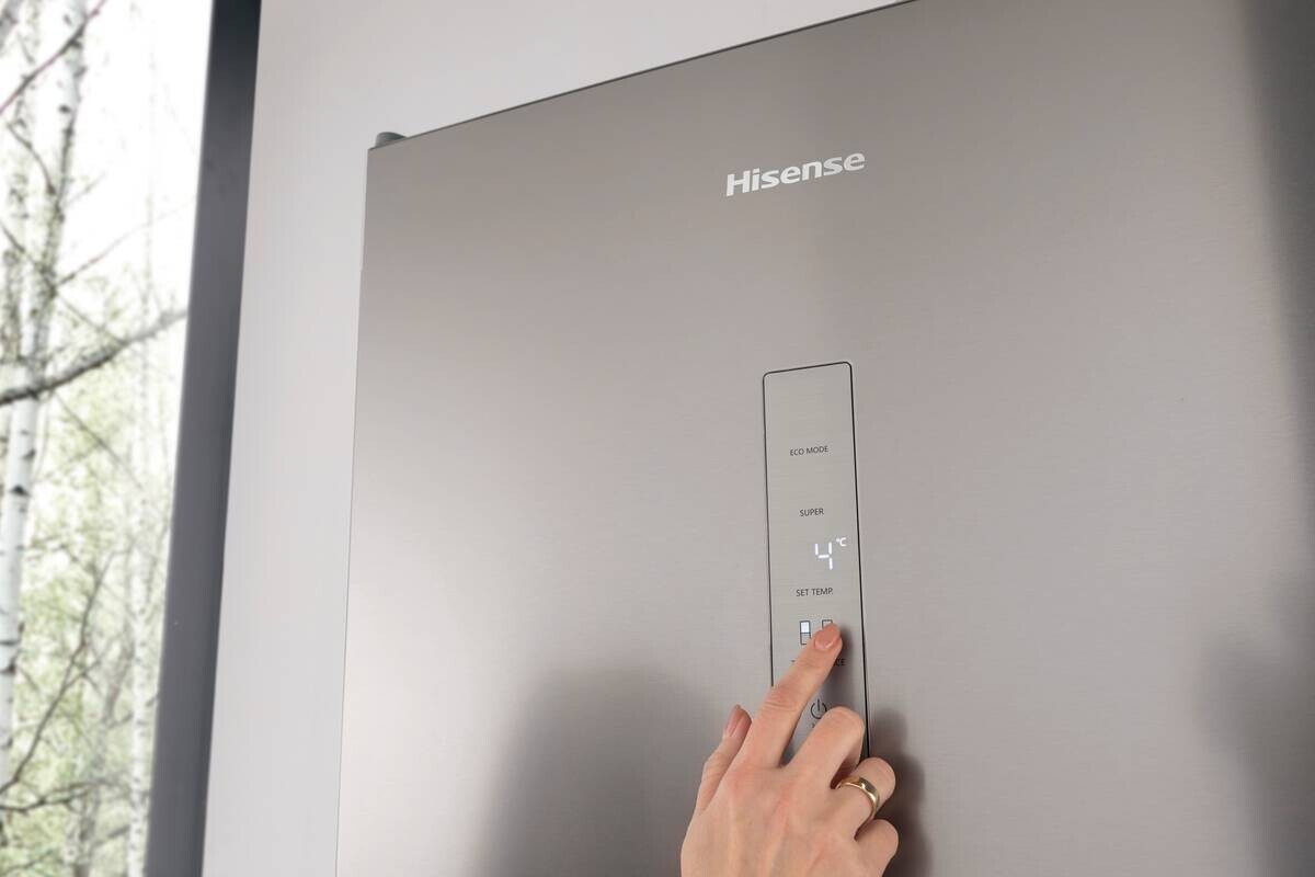 Hisense Kühl-/Gefrierkombination RM469N4ACD Silbergrau
