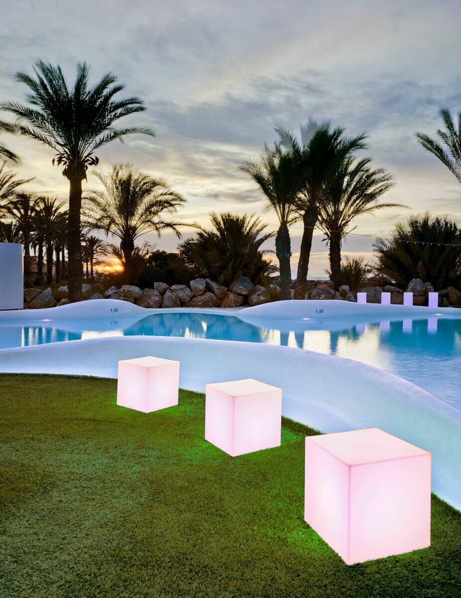 LED-Dekoleuchte weiß B/H/L: ca. 40x40x40 cm