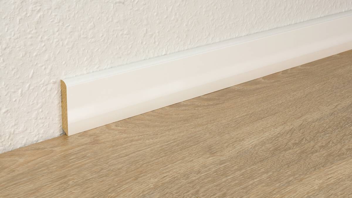 Sockelleiste L/B/H: ca. 250x1x5,8 cm pro Stück