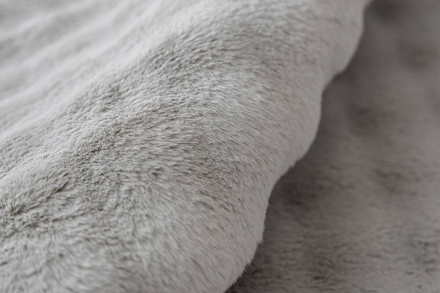 Padiro Hochflorteppich Hailey 125 grau B/H/L: ca. 120x3x160 cm