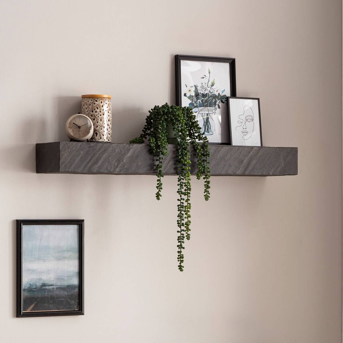 Wandregal grau B/H/T: ca. 90x10x20 cm