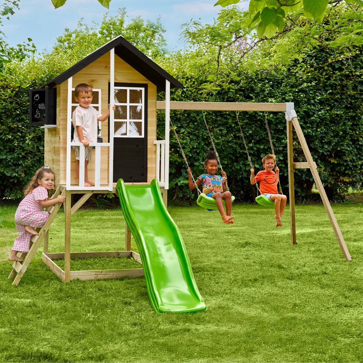 Zwerkules Spielhaus Holli natur B/H/L: ca. 370x224x352 cm