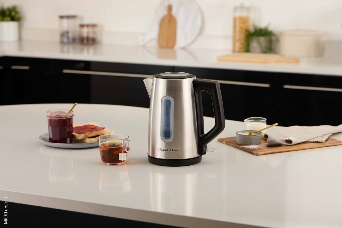 Russell Hobbs Wasserkocher 27380-70 silber schwarz Edelstahl B/H/L: ca. 15,4x24,6x23,5 cm ca. 1,7 l