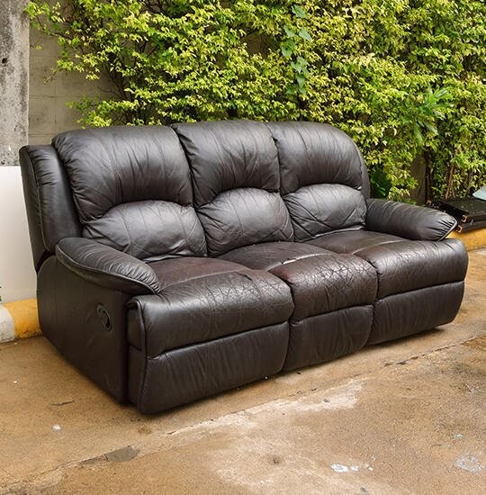 Sofa entsorgen: Diese Möglichkeiten haben Sie