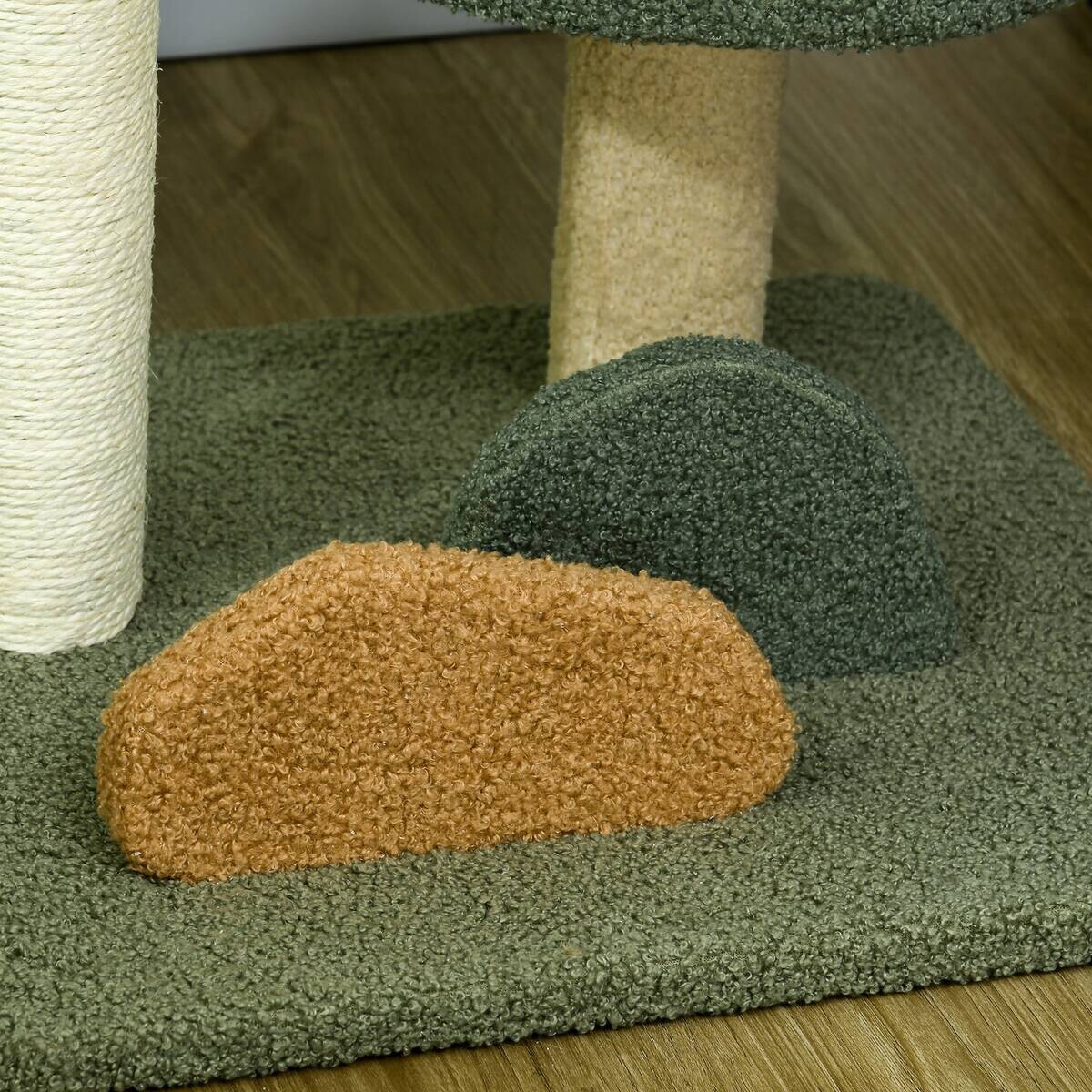 PawHut Kratzbaum grün Spanplatte B/H/L: ca. 39x43x52 cm