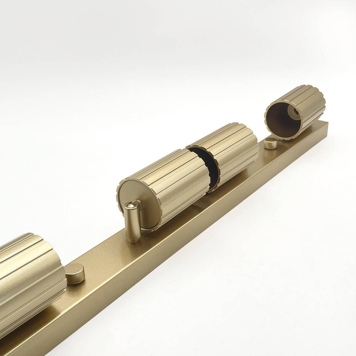 Lamkur Strahler Prisma gold Stahl B/H/L: ca. 6,5x16,5x81 cm 4 Brennstellen