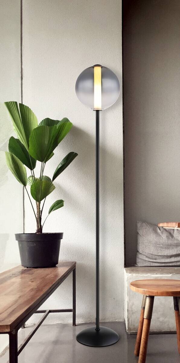 GLOBO Stehleuchte mattschwarz Opal Rauch Glas Metall H/D: ca. 152x25 cm 1 Brennstellen