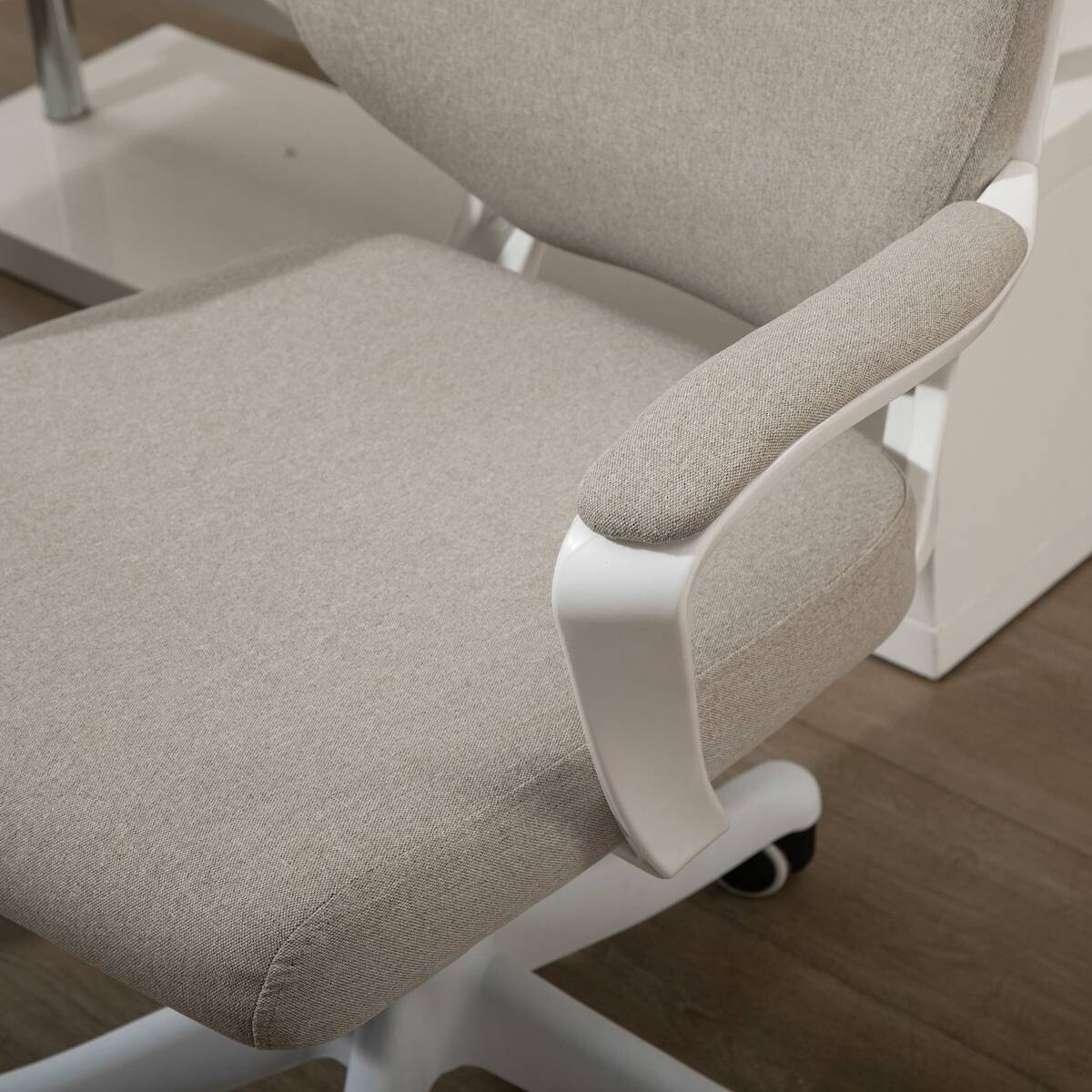 Drehstuhl 921-536BG beige weiß