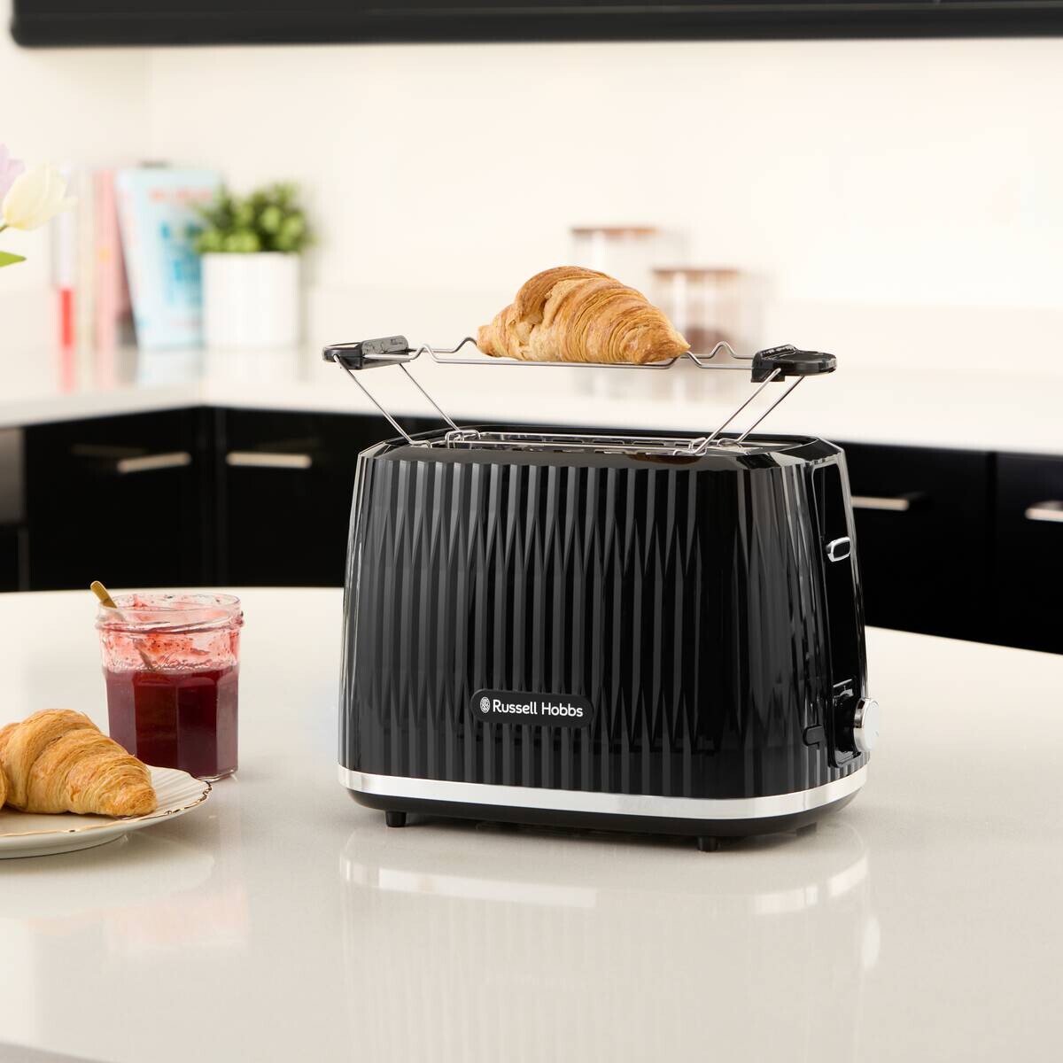 Russel Hobbs Toastautomat 27370-56 schwarz Kunststoff Edelstahl B/H/L: ca. 17,4x19,1x27,8 cm
