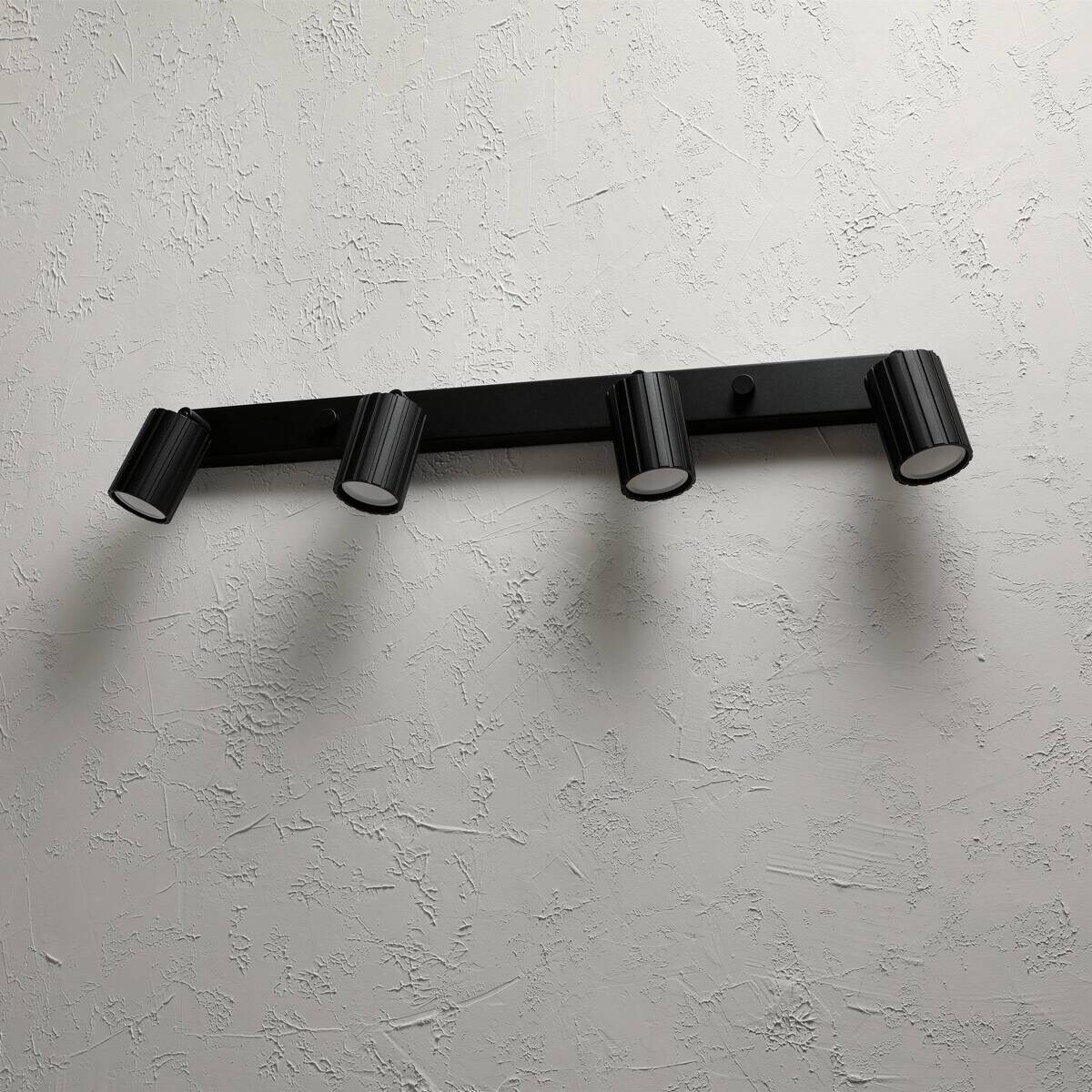 Lamkur Strahler Prisma schwarz Stahl B/H/L: ca. 6,5x16,5x81 cm 4 Brennstellen